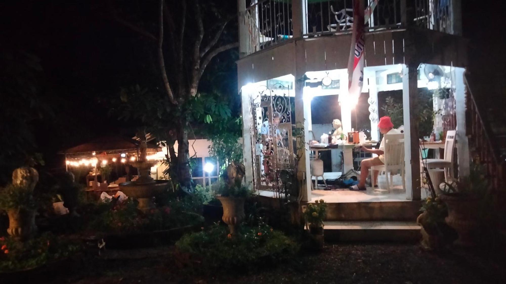 Balmy Hideout Cafe & Homestay Ban Huai Kaeo Eksteriør billede
