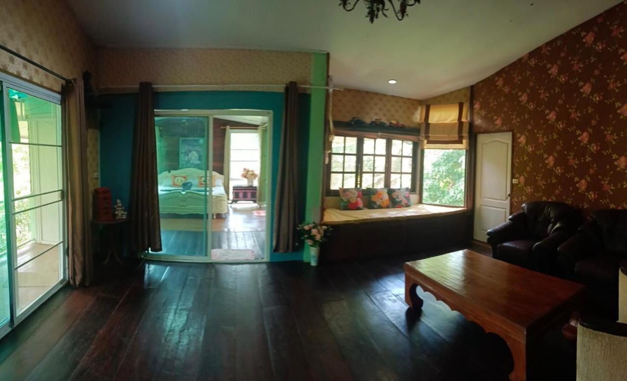 Balmy Hideout Cafe & Homestay Ban Huai Kaeo Eksteriør billede
